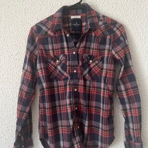 American Eagle Outfitters Plaid Button-Down Shirt